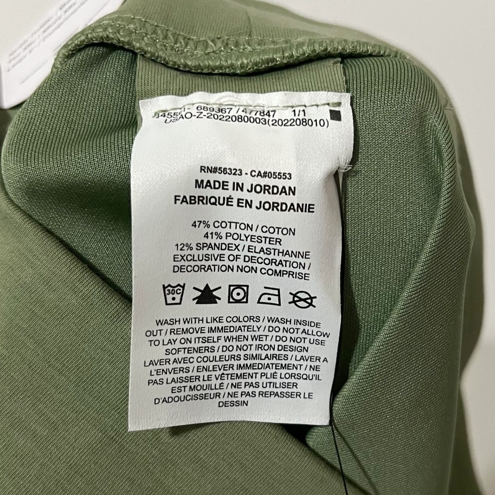 Nike Womens High Rise Tight Fit Biker Shorts Olive Green Size Small - Picture 8 of 9
